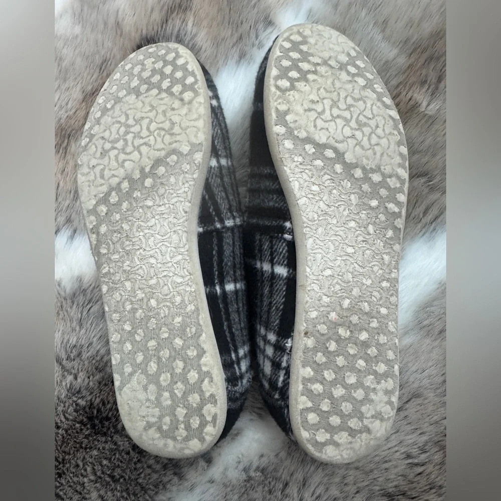 TOMS Black and White Plaid Slip-Ons size 6.5